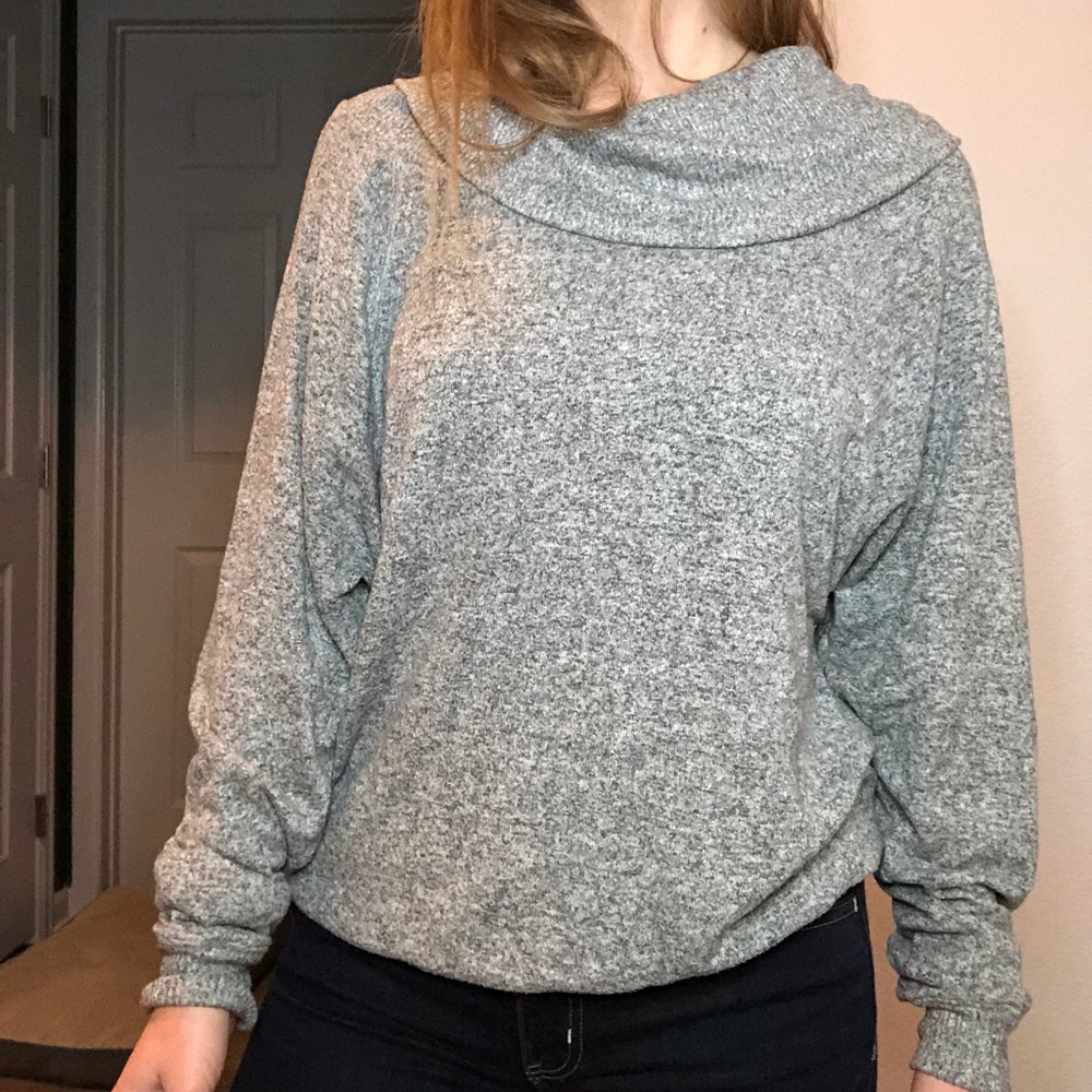 Sweater - Picture 2 of 5